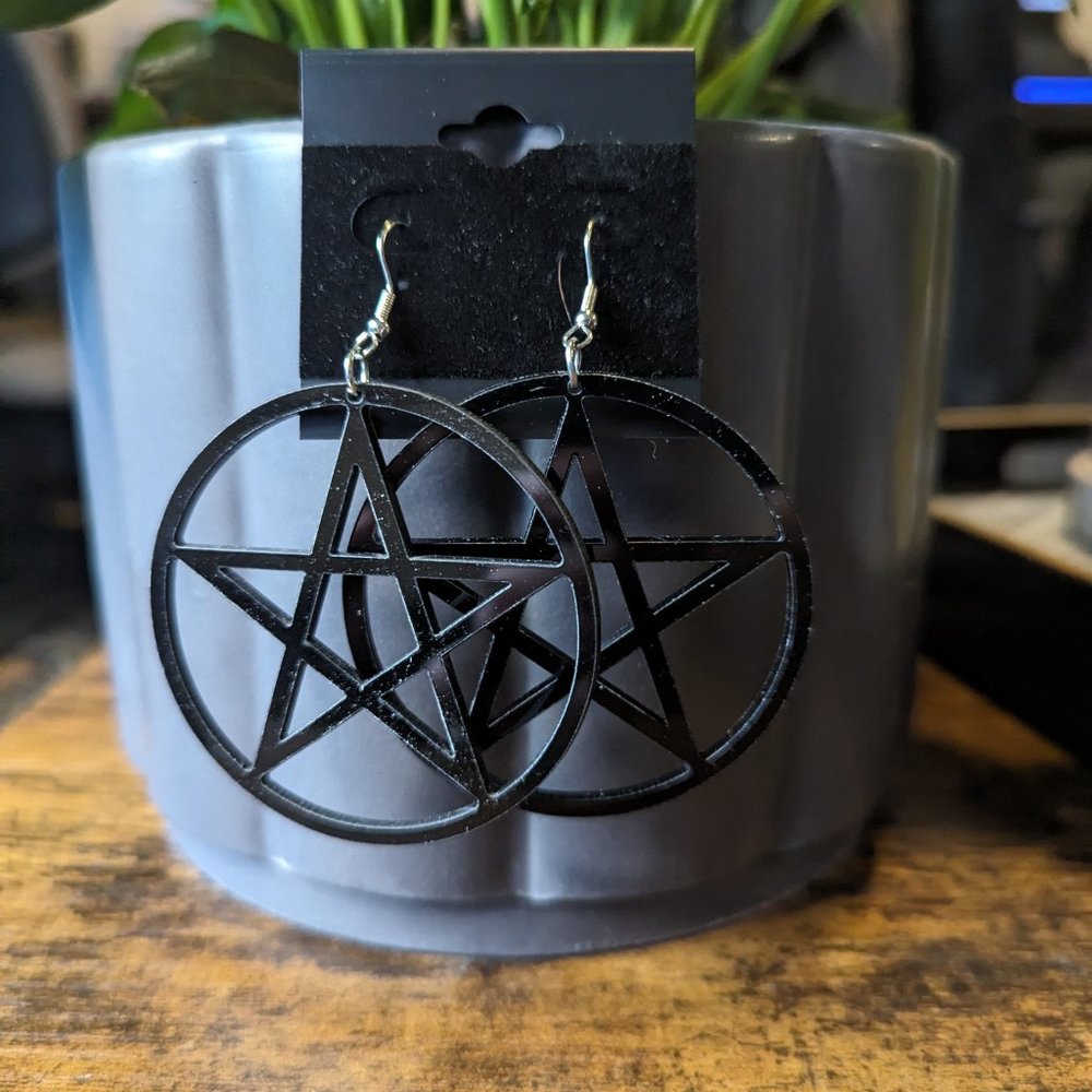 🟣 3 for 15 🟣 Goth Pentagram Earrings | Goth, Grunge, Punk